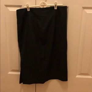 Size large Zara Basic  pin striped pencil skirt